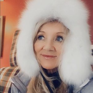 White Artic White Fox Hat